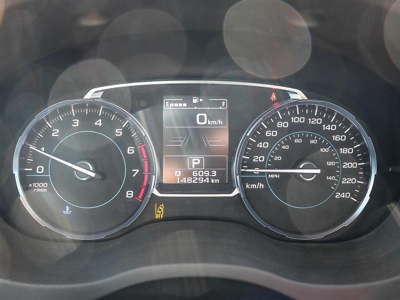 2017 Subaru Forester i Touring w/Tech Pkg Photo3