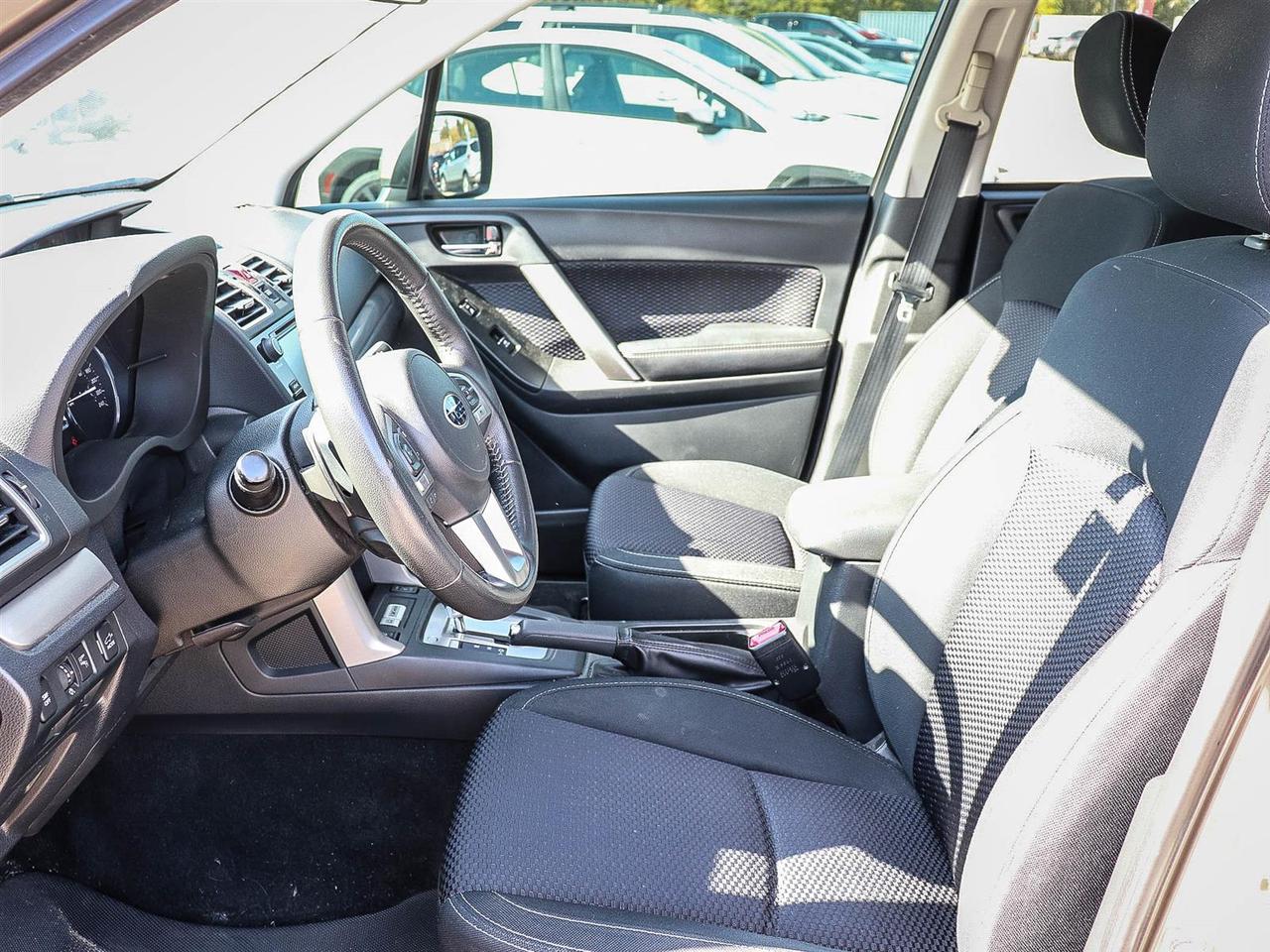 2017 Subaru Forester i Touring w/Tech Pkg Photo