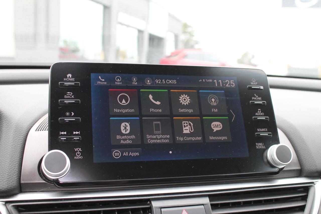 2018 Honda Accord Touring Photo