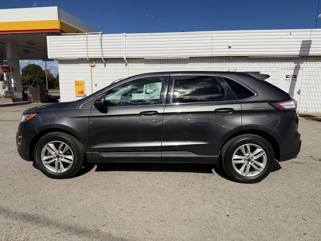 2016 Ford Edge SEL - TWO OWNER - ALL SERVICE! Photo