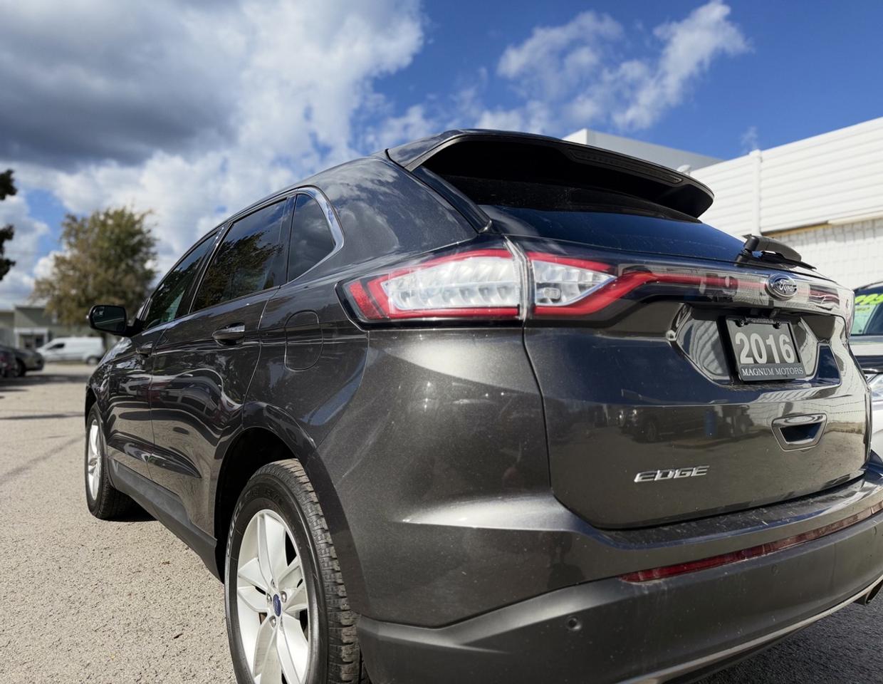 2016 Ford Edge SEL - TWO OWNER - ALL SERVICE! Photo