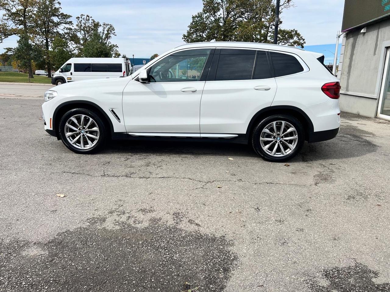 2019 BMW X3 xDrive30i Photo1