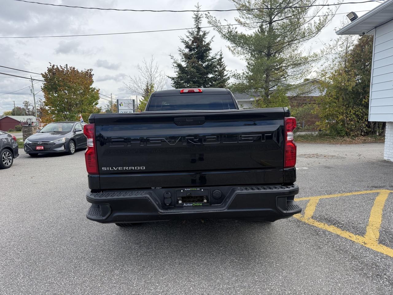 2020 Chevrolet Silverado 1500 Work Truck-5.3 V8-8ft bed -leather seats -4x4 - Photo3