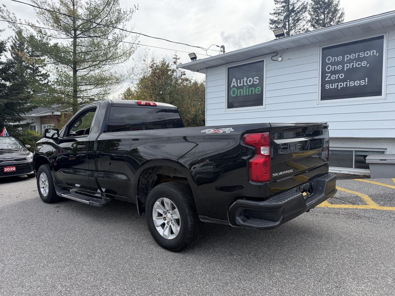2020 Chevrolet Silverado 1500 Work Truck-5.3 V8-8ft bed -leather seats -4x4 - Photo2