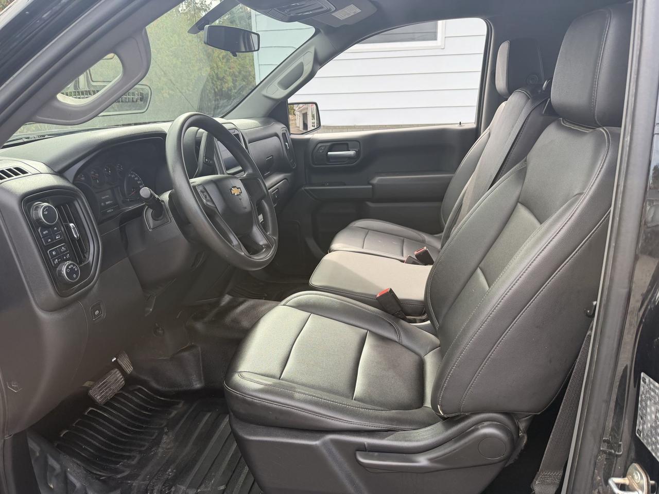 2020 Chevrolet Silverado 1500 Work Truck-5.3 V8-8ft bed -leather seats -4x4 - Photo