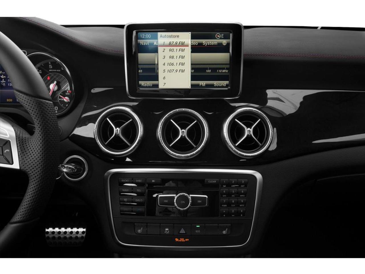 2015 Mercedes-Benz CLA-Class  Photo