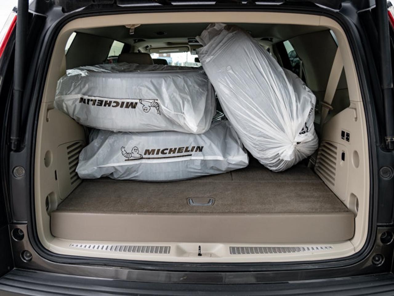 2020 Cadillac Escalade LUXURY Photo