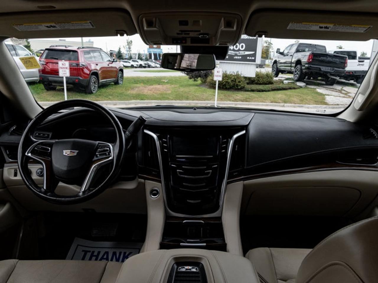 2020 Cadillac Escalade LUXURY Photo