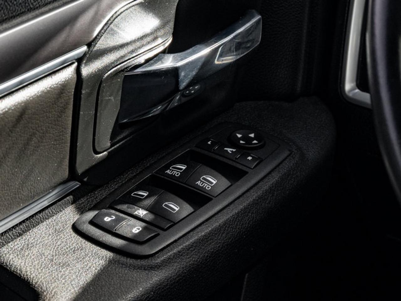 2022 RAM 1500 Classic WARLOCK Photo