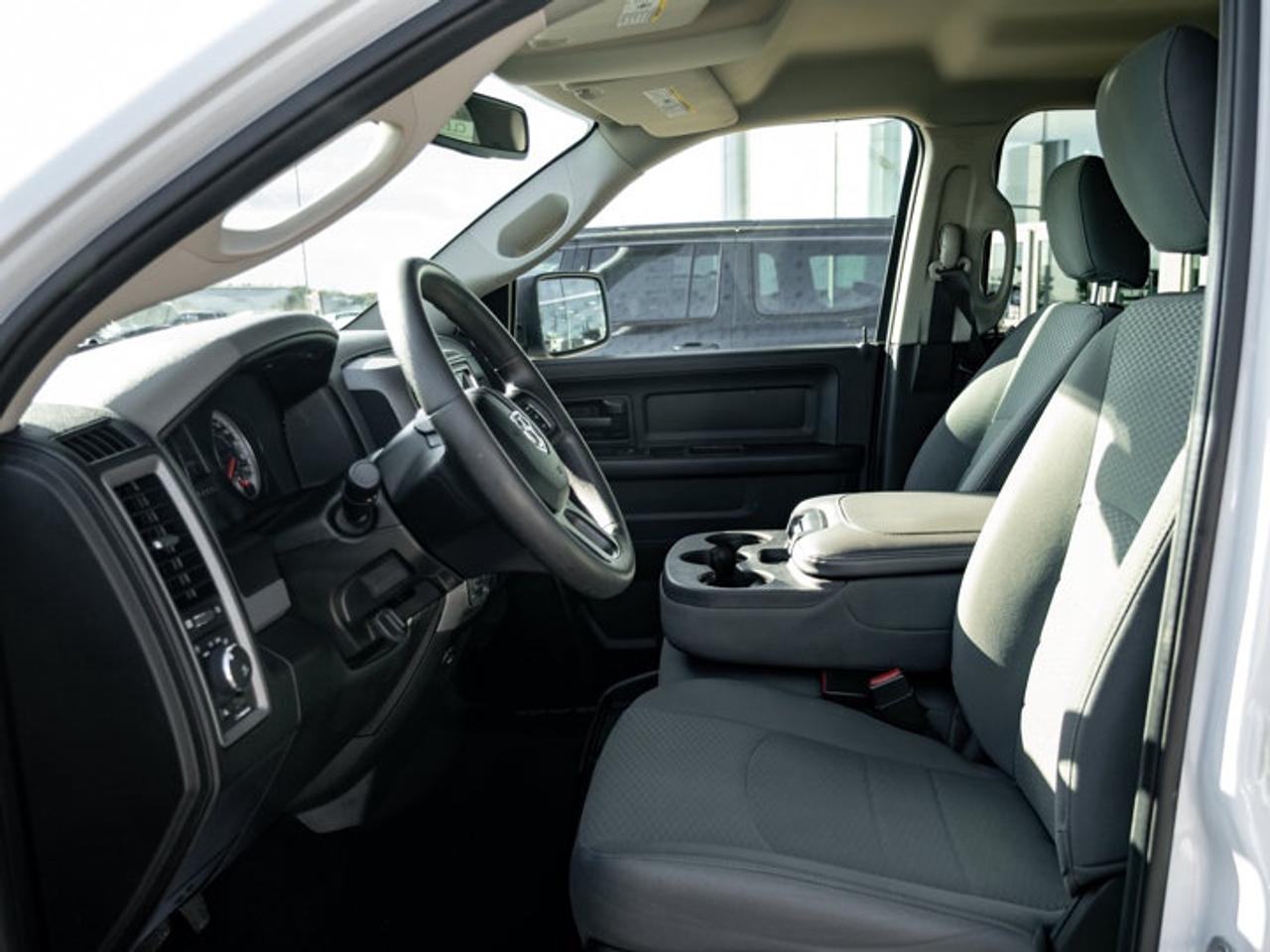 2019 RAM 1500 Classic EXPRESS Photo