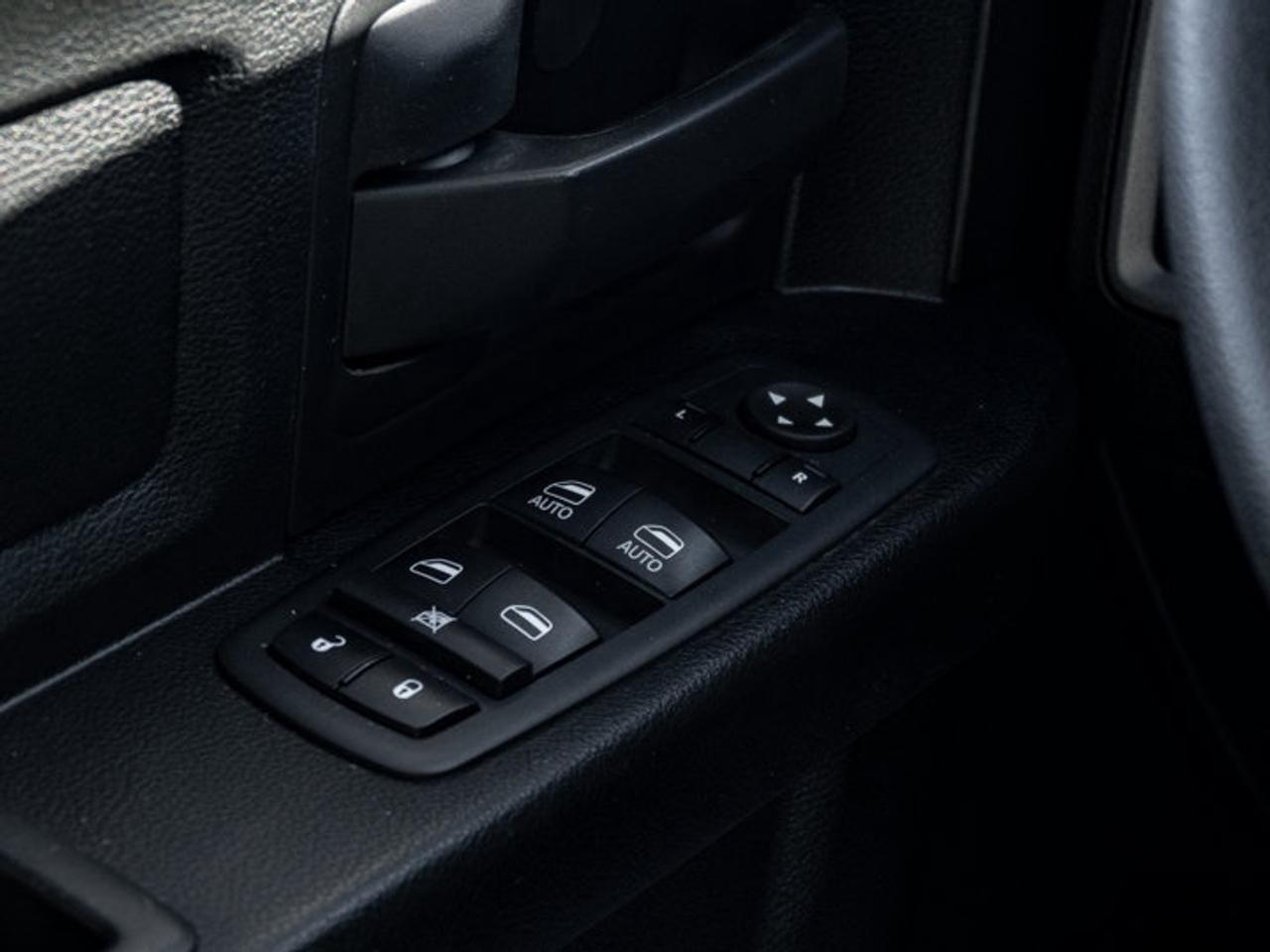 2019 RAM 1500 Classic EXPRESS Photo
