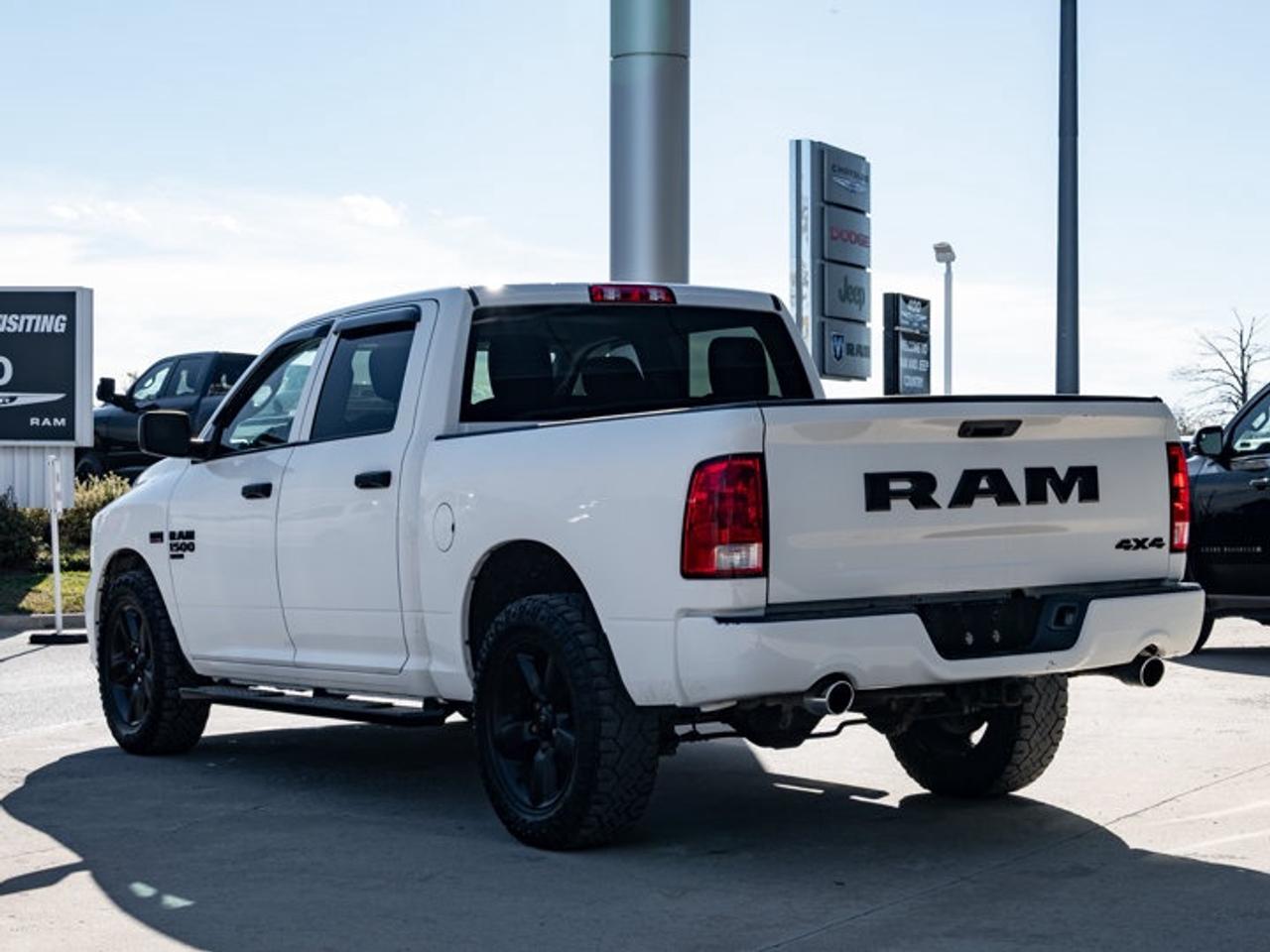 2019 RAM 1500 Classic EXPRESS Photo