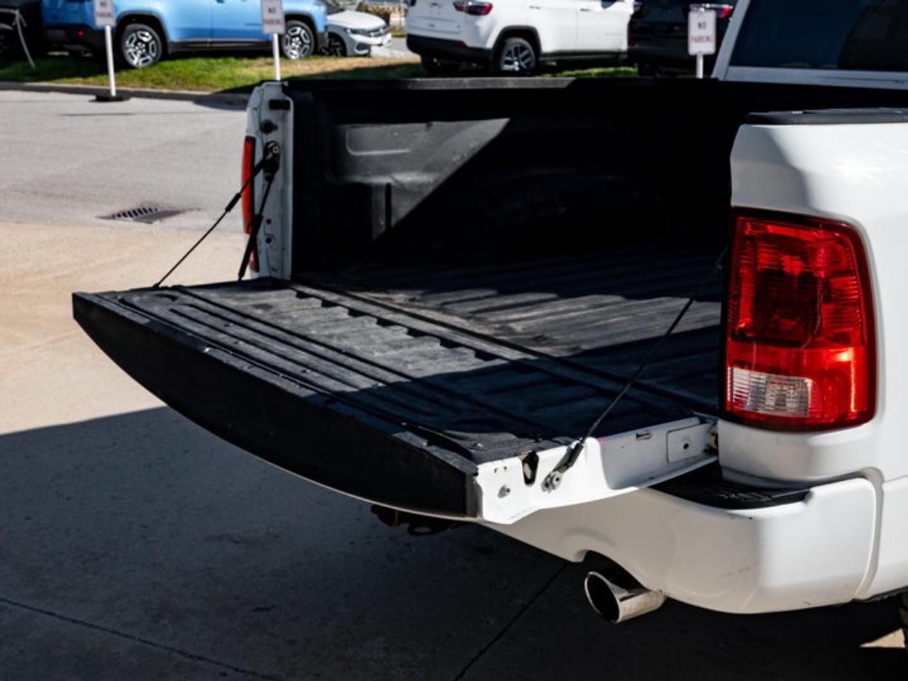 2019 RAM 1500 Classic EXPRESS Photo