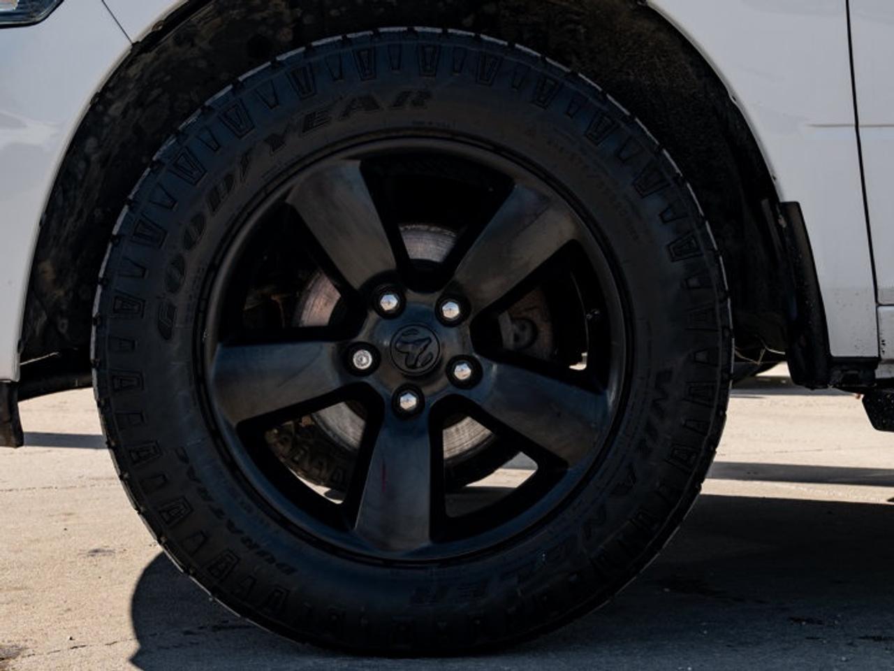 2019 RAM 1500 Classic EXPRESS Photo