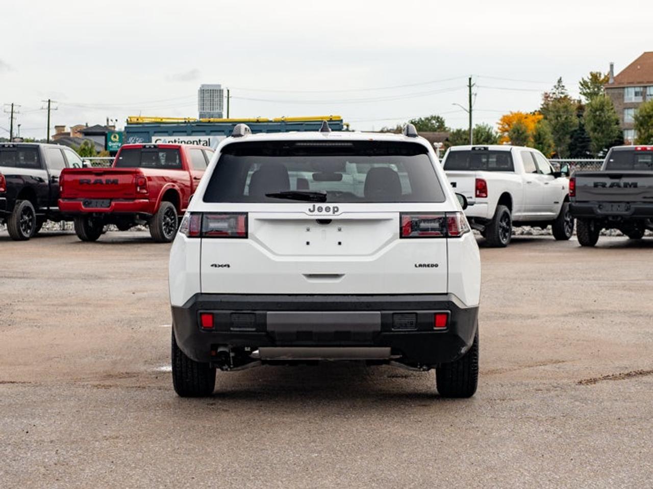 2026 Jeep Cherokee laredo Photo