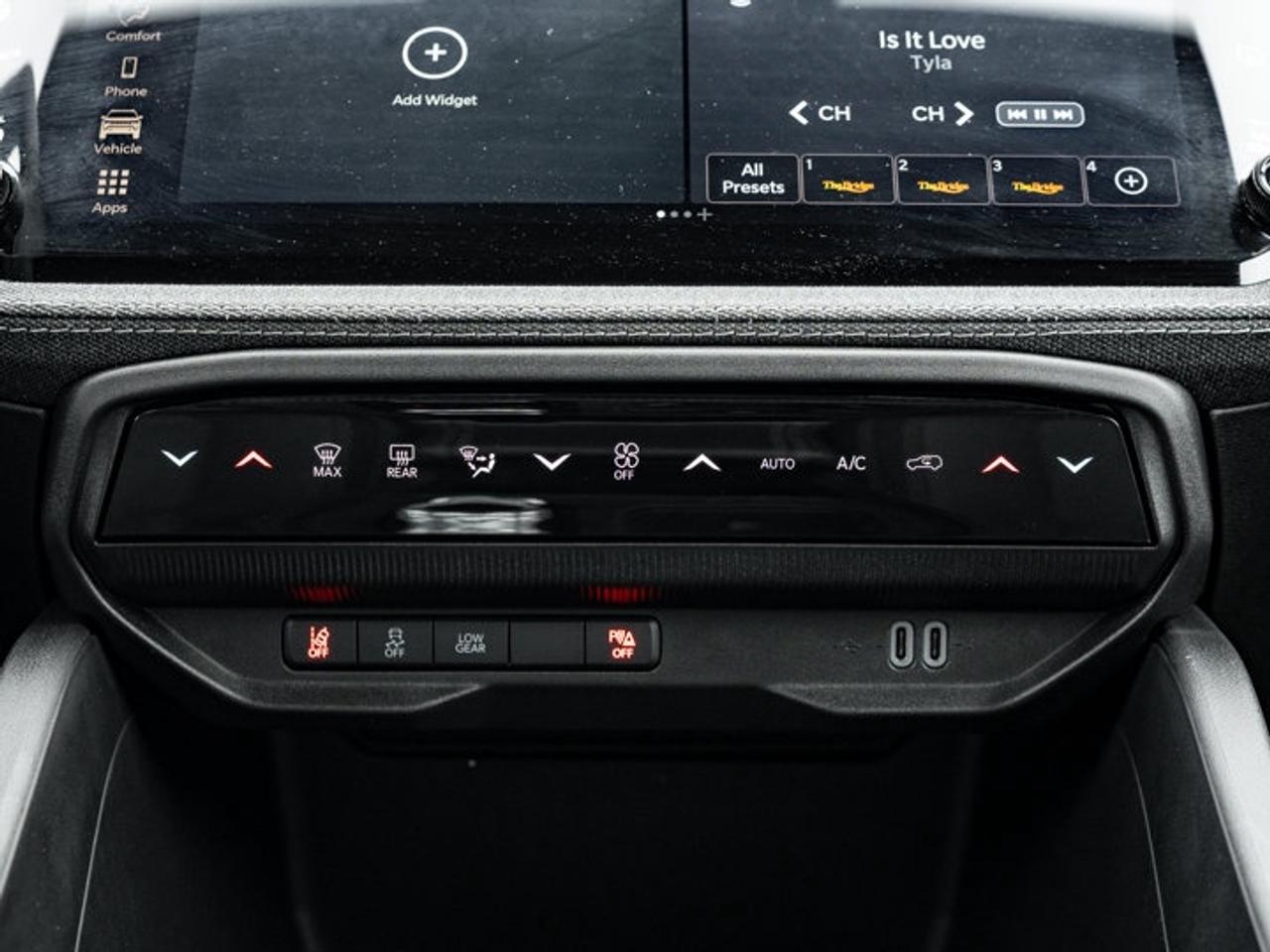 2026 Jeep Cherokee laredo Photo