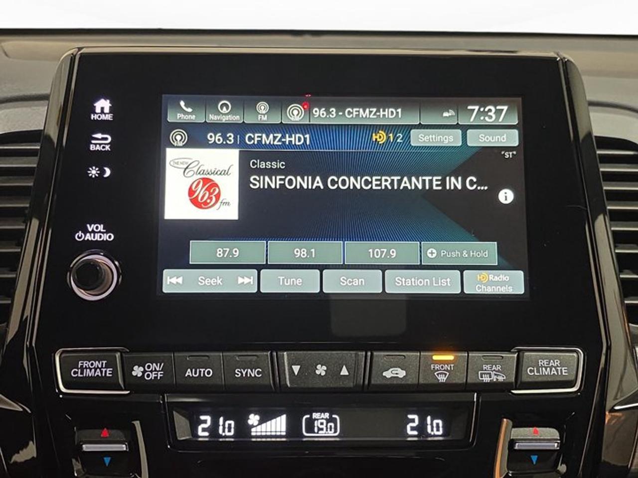 2024 Honda Odyssey  Photo