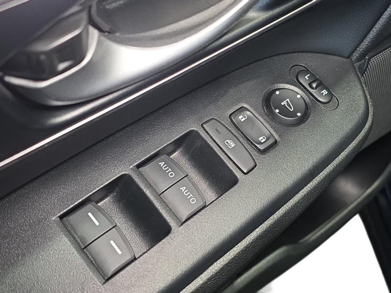 2022 Honda CR-V Touring Photo