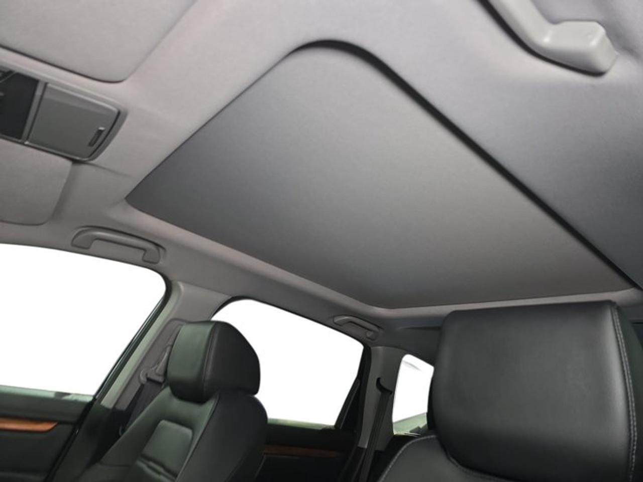 2022 Honda CR-V Touring Photo