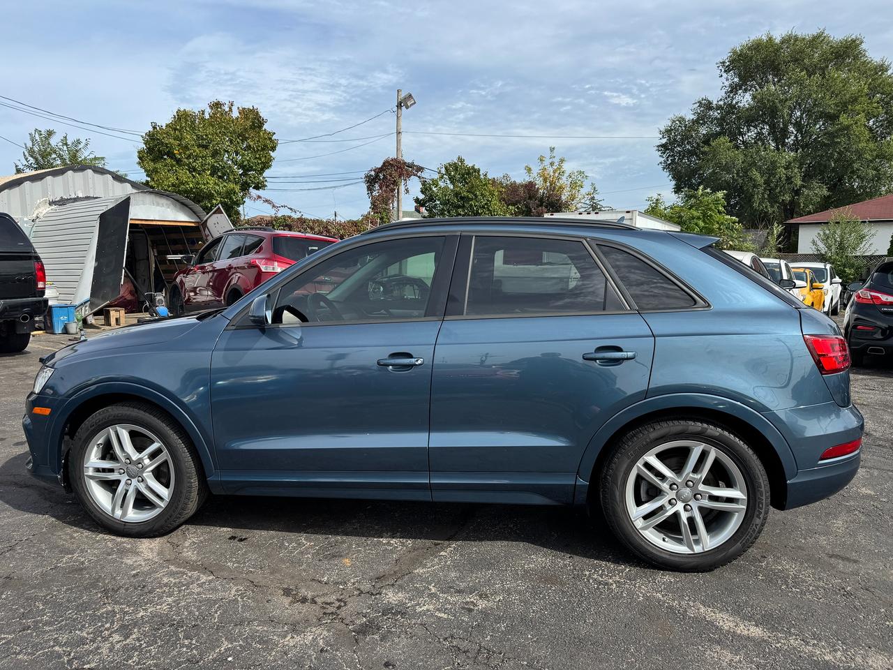 2016 Audi Q3 quattro 2.0T Komfort Photo