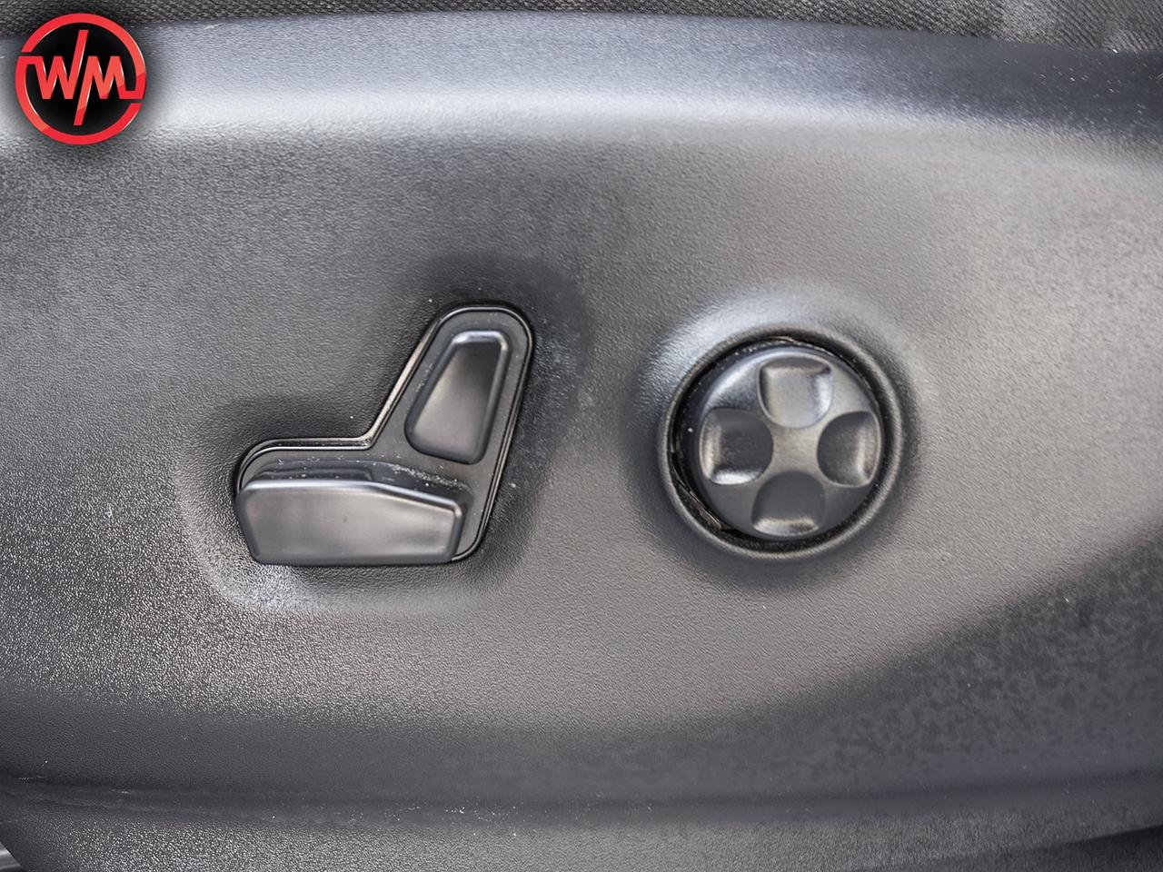 2024 Chrysler Grand Caravan SXT*HEATED SEATS AND STEERING WHEEL*LEATHER SEAT Photo
