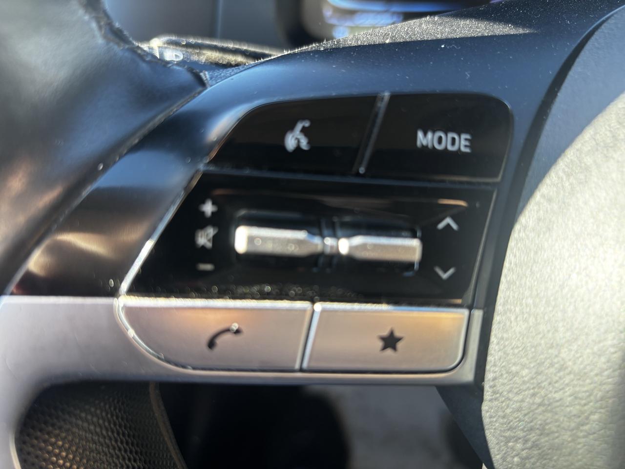 2024 Hyundai Elantra Preferred, Lane Departure Alert, Remote Starter Photo