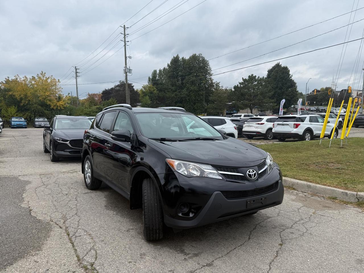 2015 Toyota RAV4 LE / ONE OWNER / HTD SEATS / REAR CAM / BLUETOOTH Photo3