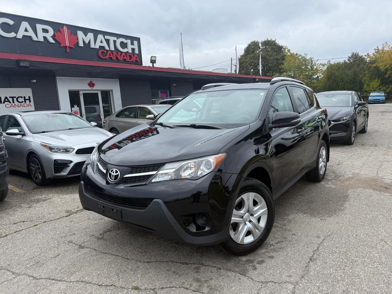 2015 Toyota RAV4 LE / ONE OWNER / HTD SEATS / REAR CAM / BLUETOOTH - Photo #1