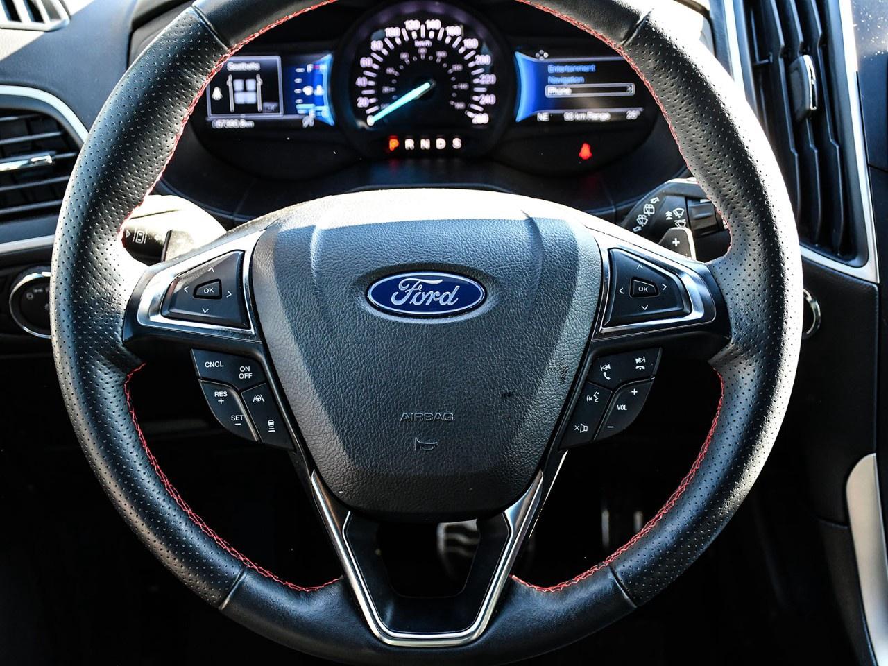 2024 Ford Edge ST Line AWD Photo