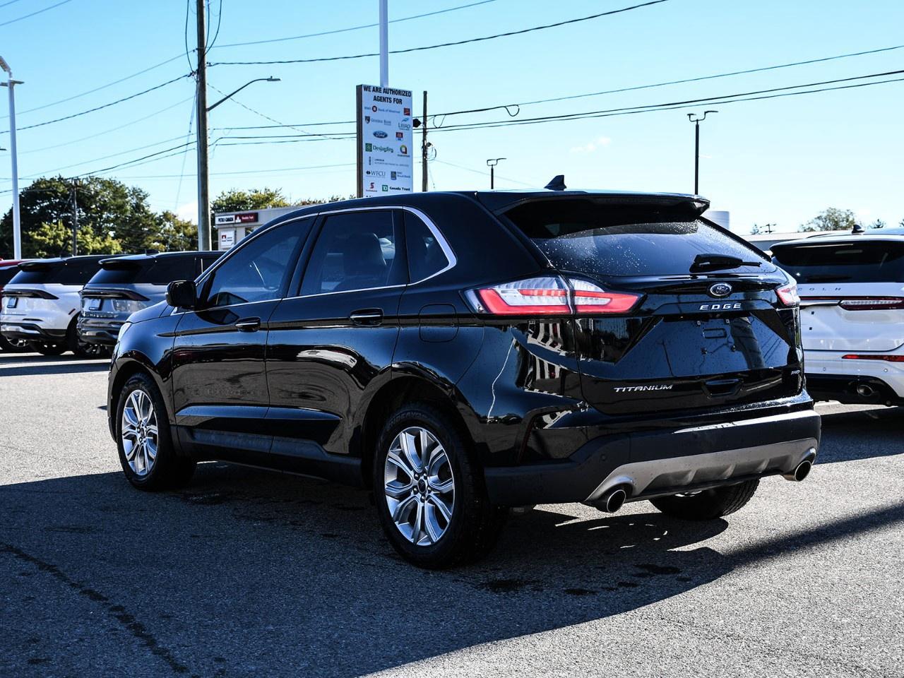 2022 Ford Edge Titanium AWD Photo