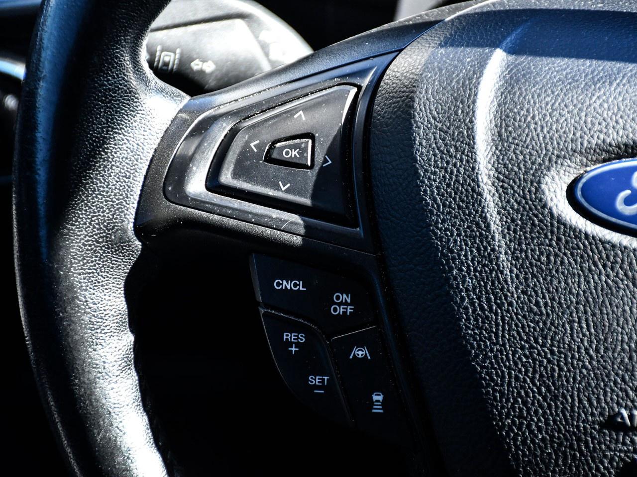 2022 Ford Edge Titanium AWD Photo