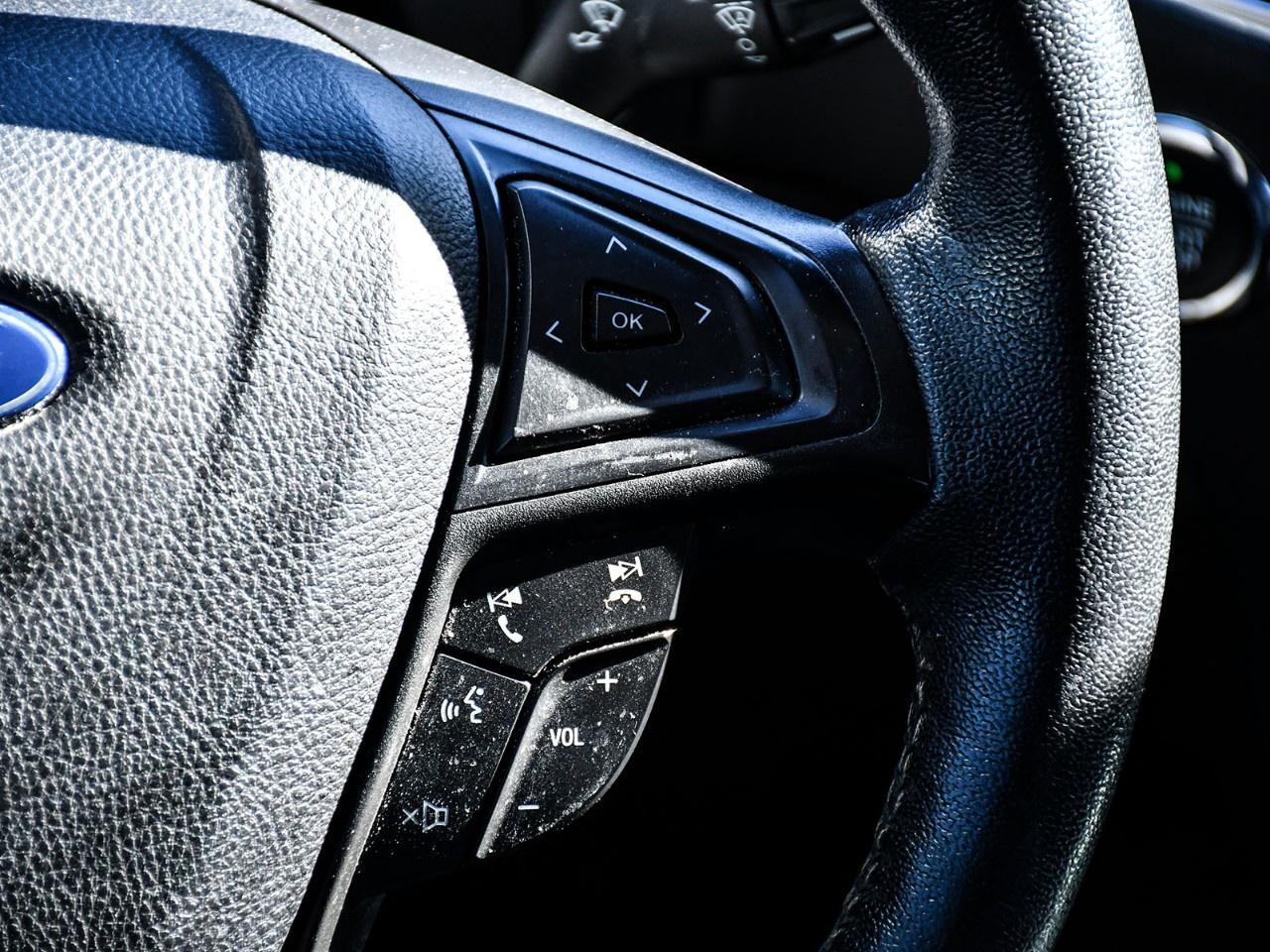 2022 Ford Edge Titanium AWD Photo