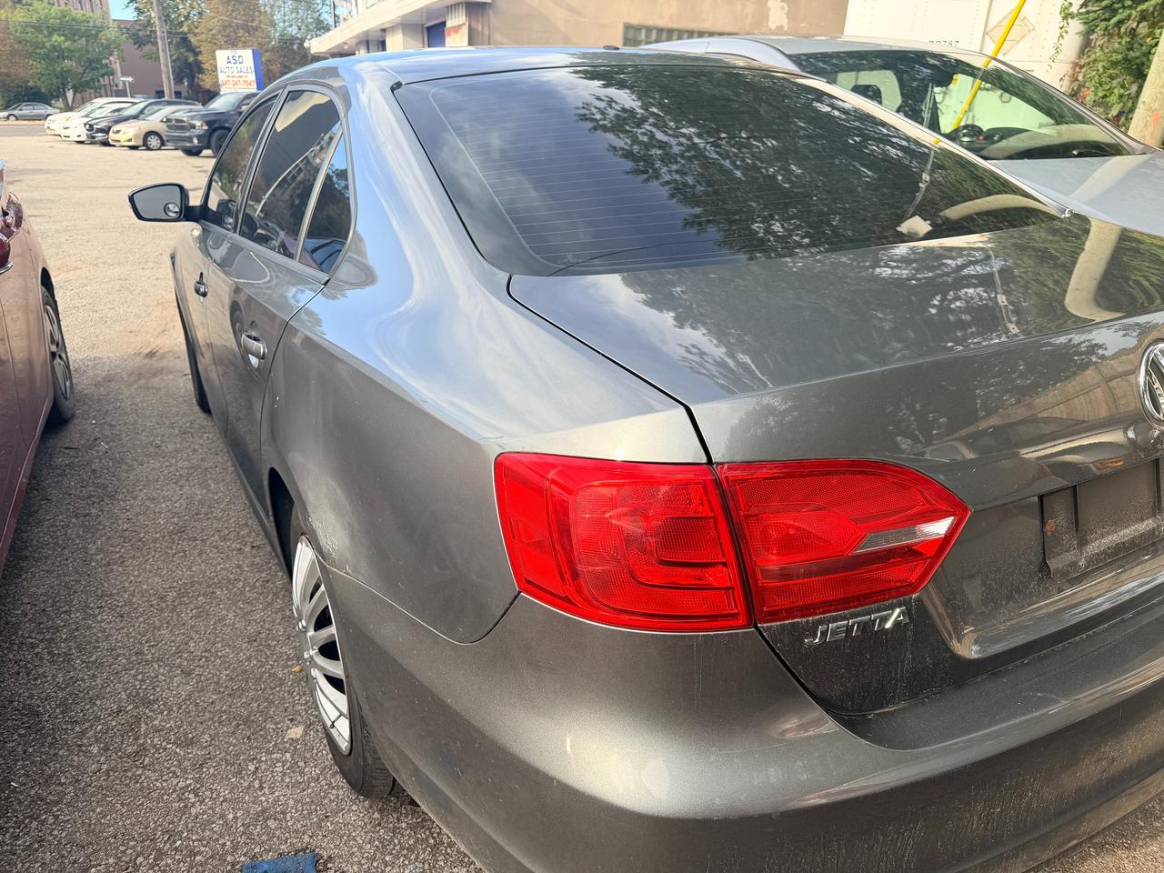 2013 Volkswagen Jetta 4dr 2.0L Auto Comfortline Photo