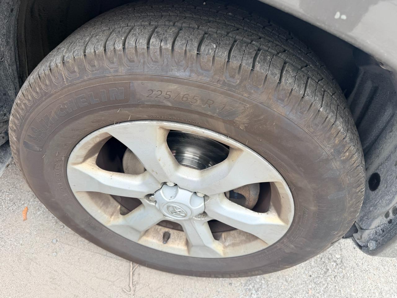 2010 Toyota RAV4 4WD 4DR V6 LIMITED Photo
