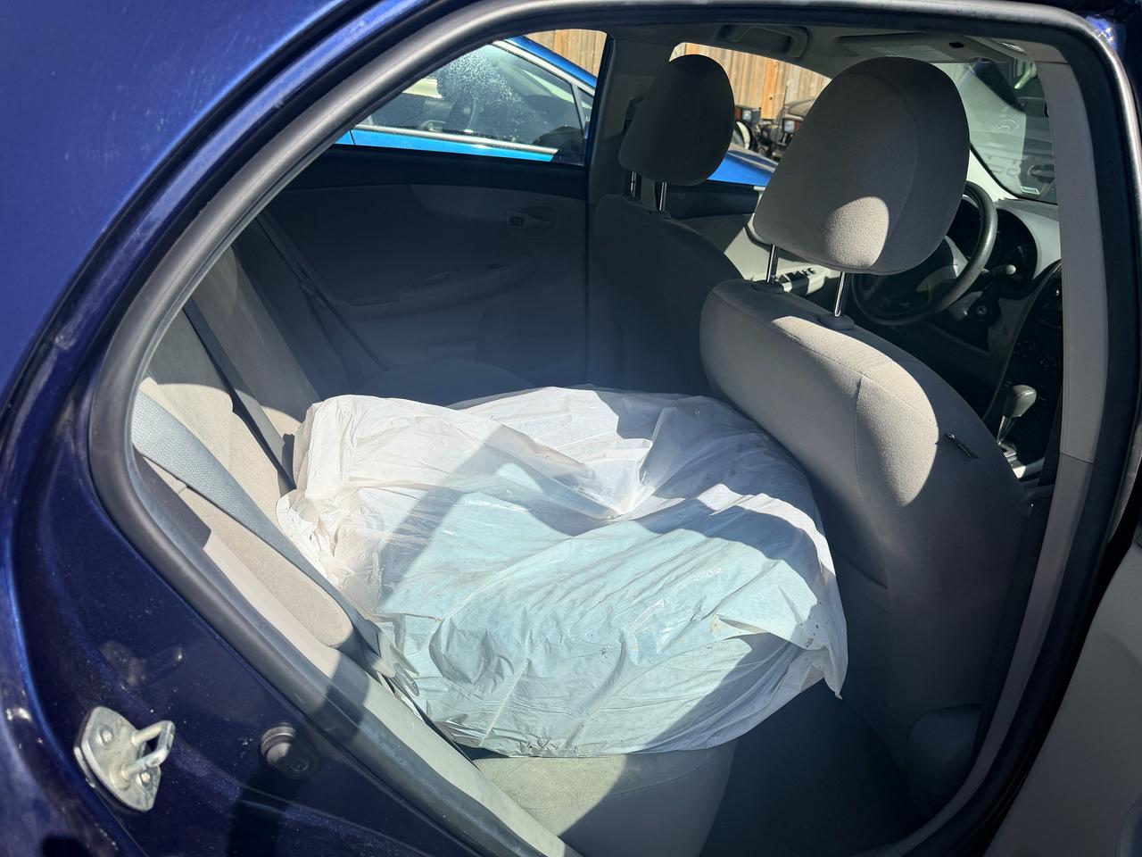 2012 Toyota Corolla LE Photo