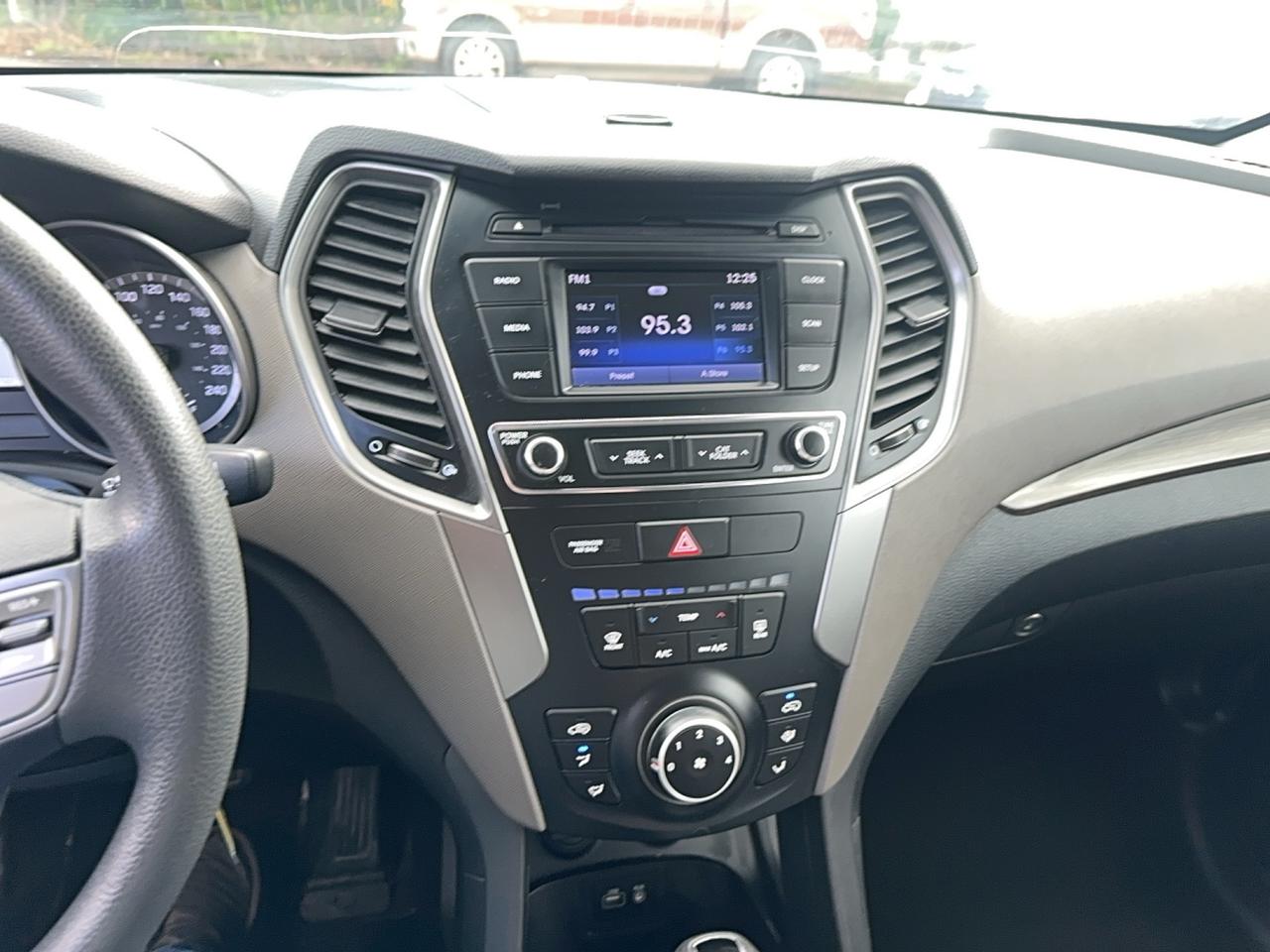 2017 Hyundai Santa Fe Sport SPORT Photo