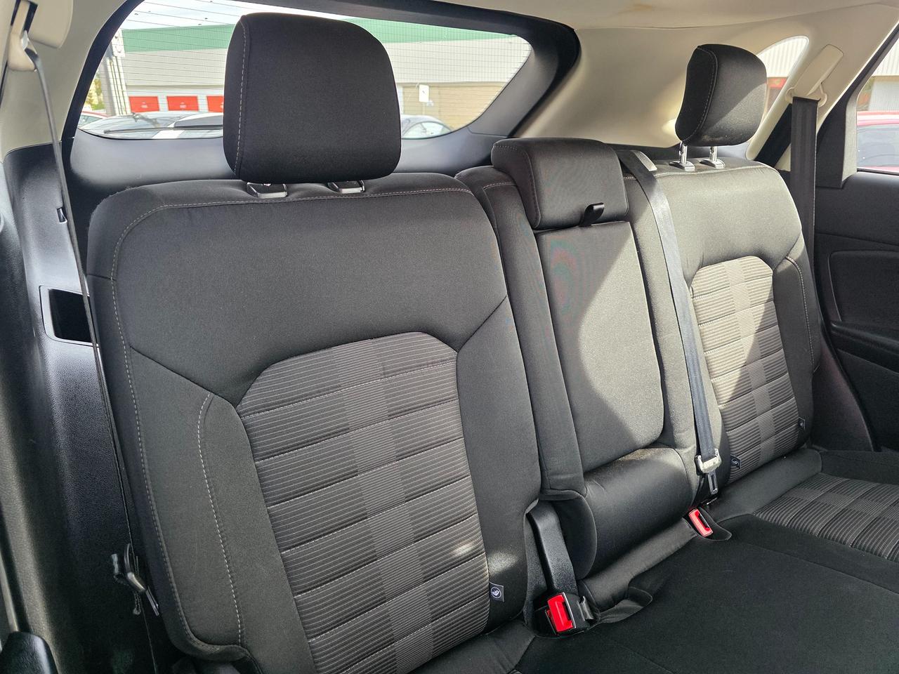 2017 Ford Edge SEL Photo