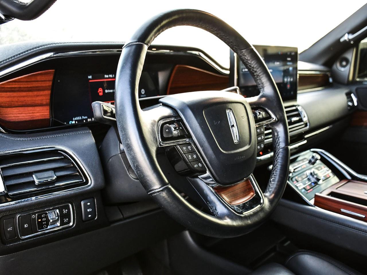 2024 Lincoln Navigator Reserve 4x4 Photo