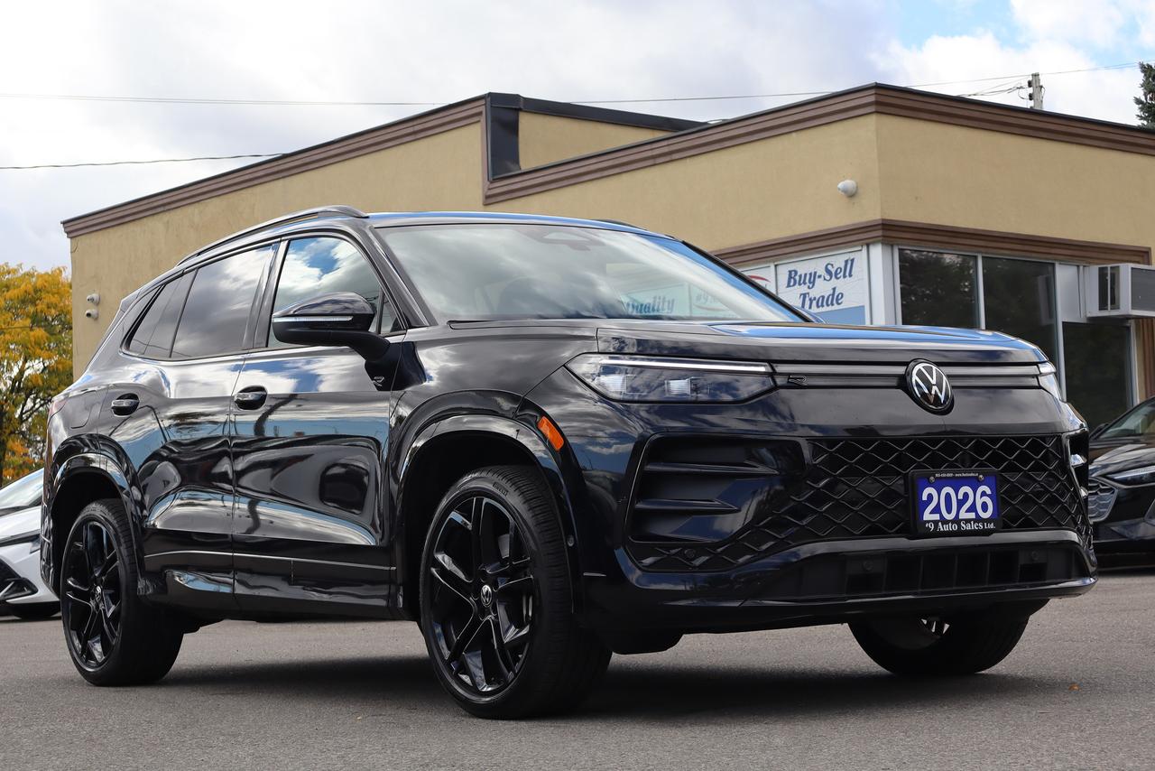 2026 Volkswagen Tiguan Comfortline R-Line Black Edition 4MOTION Photo
