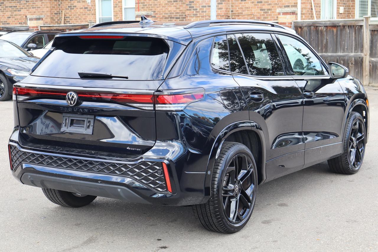 2026 Volkswagen Tiguan Comfortline R-Line Black Edition 4MOTION Photo