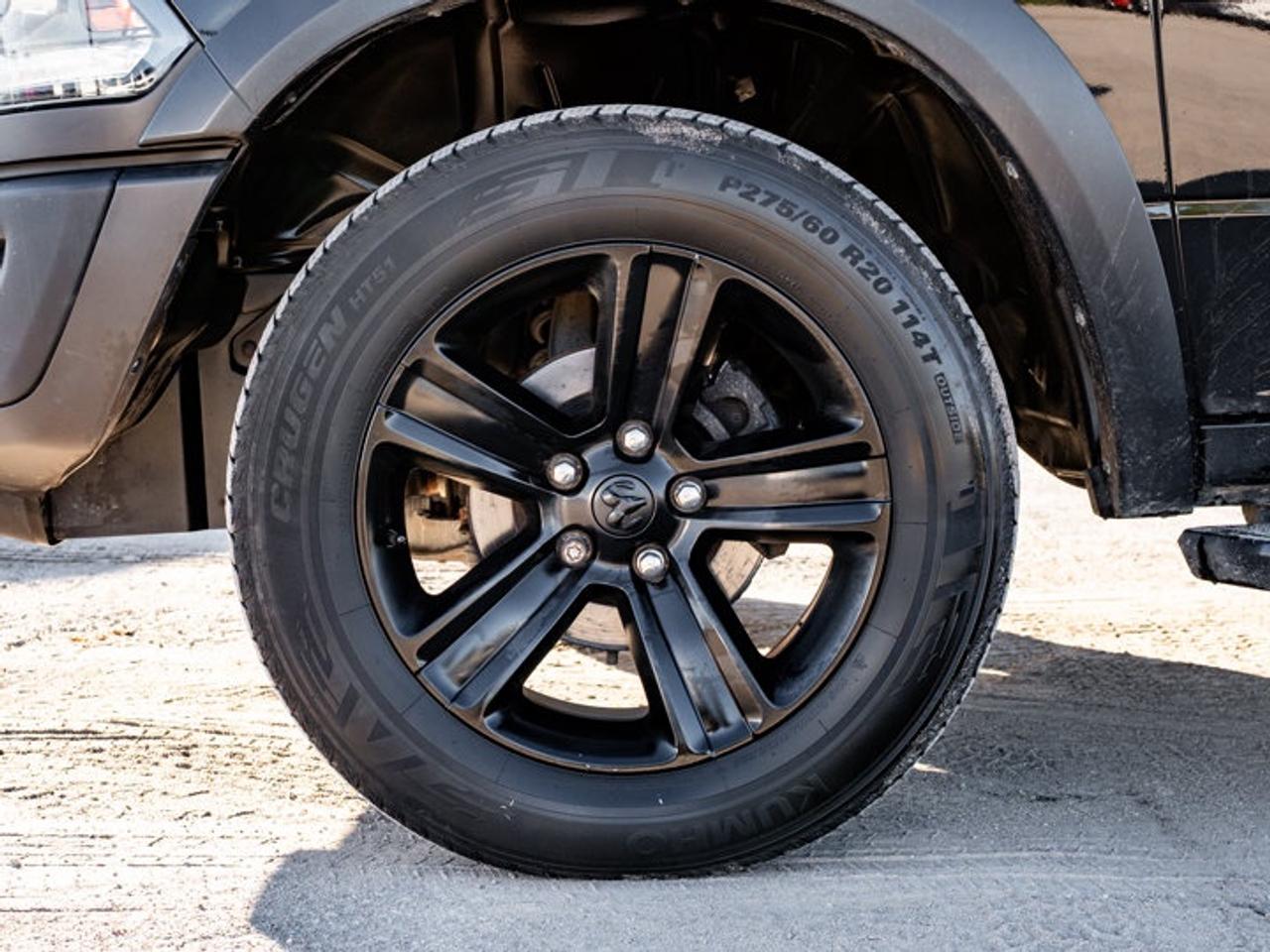2021 RAM 1500 Classic WARLOCK Photo