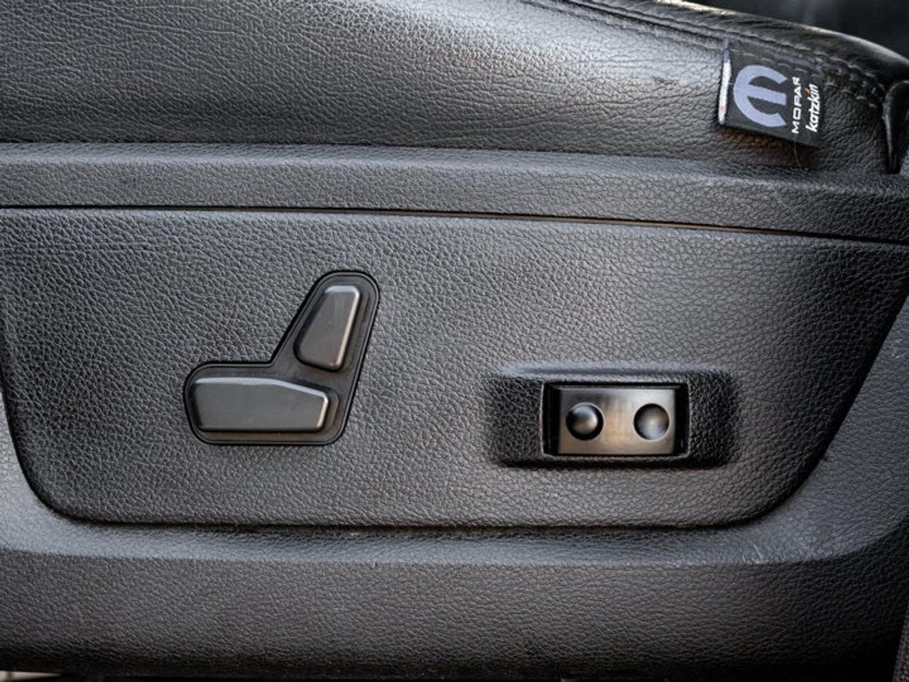 2021 RAM 1500 Classic WARLOCK Photo