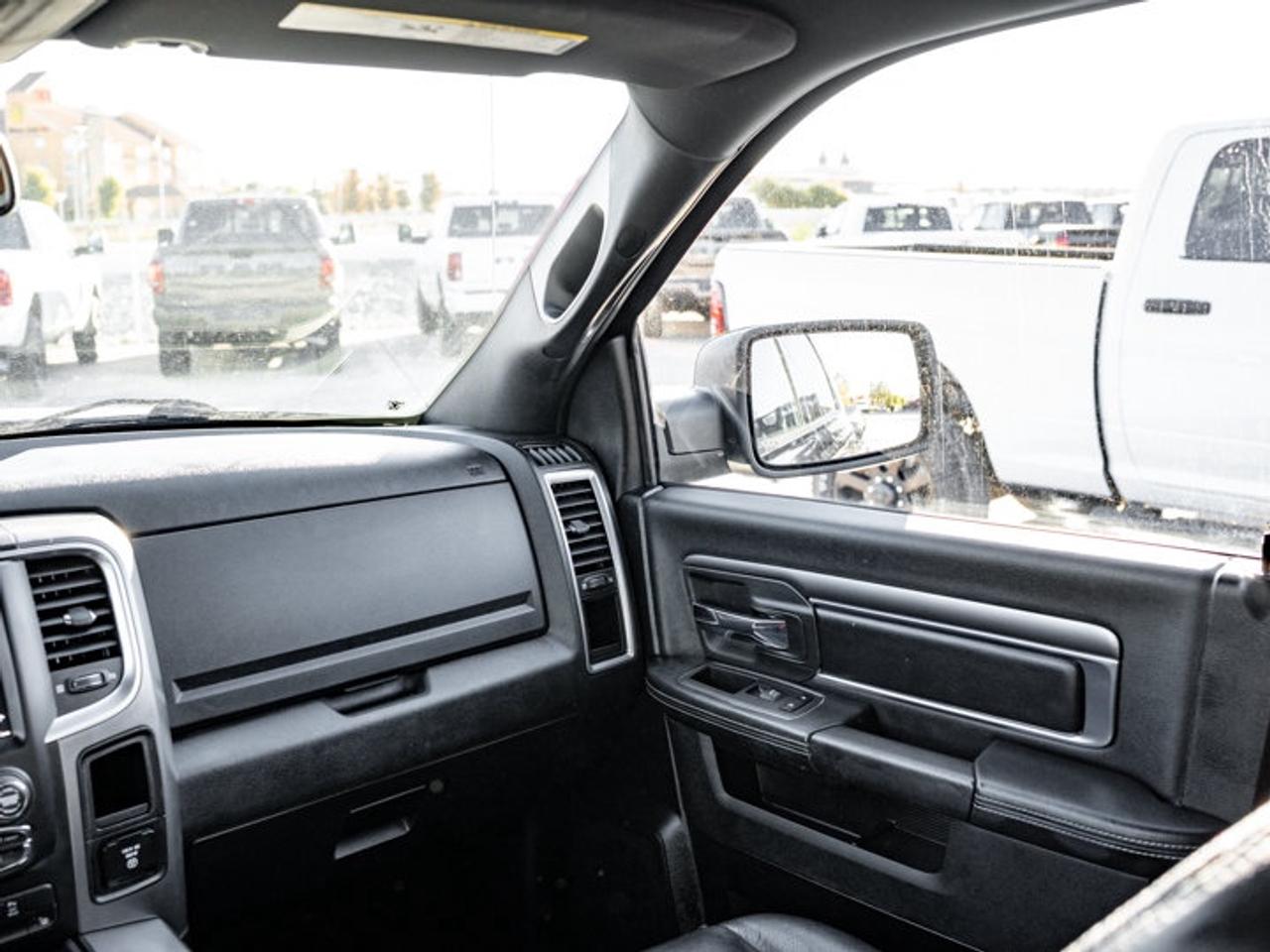 2021 RAM 1500 Classic WARLOCK Photo