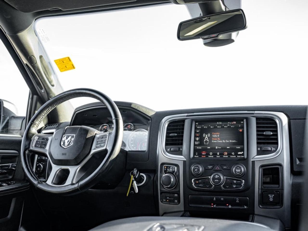 2021 RAM 1500 Classic WARLOCK Photo