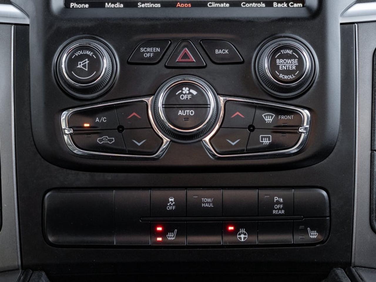 2021 RAM 1500 Classic WARLOCK Photo