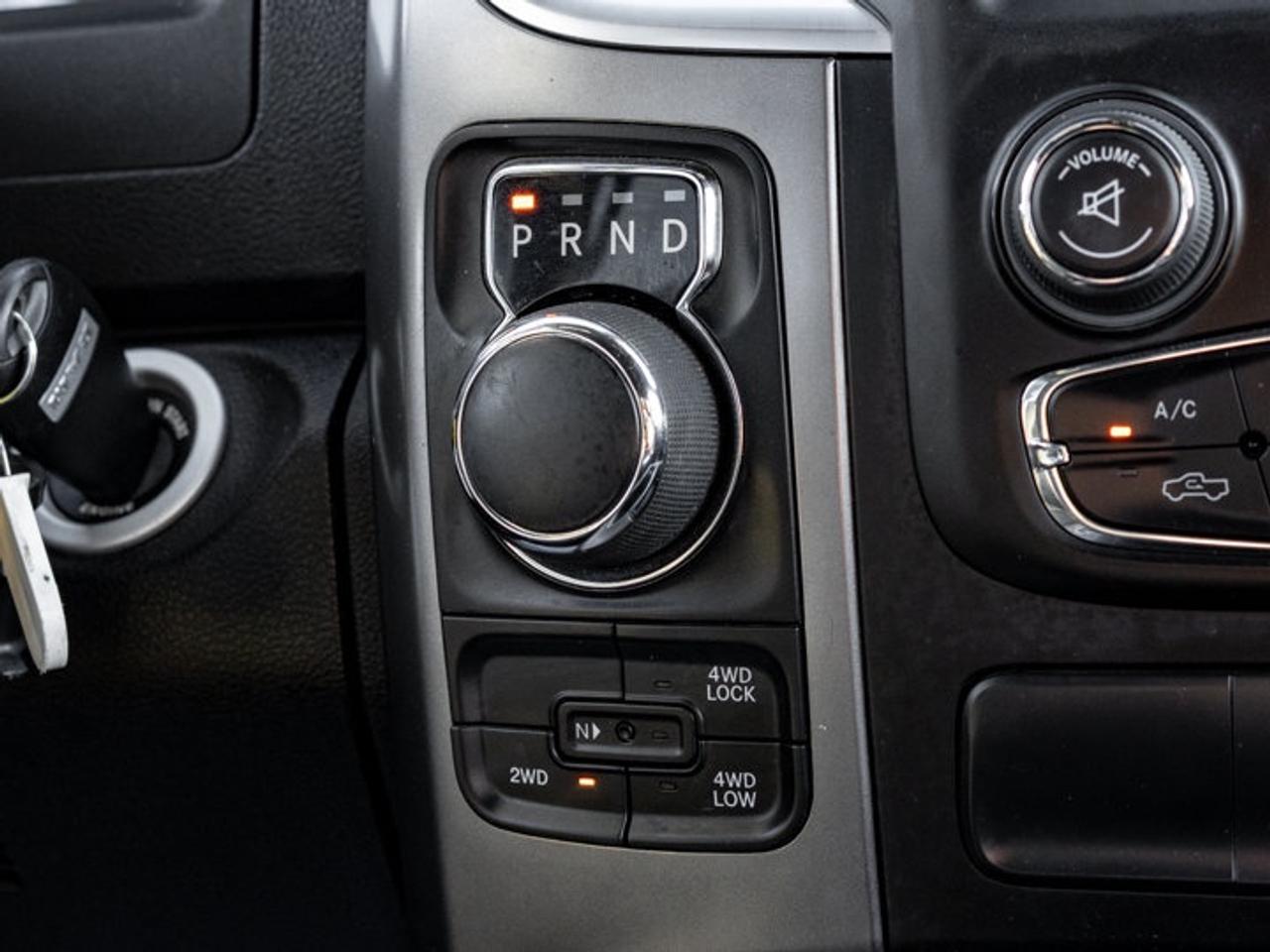 2021 RAM 1500 Classic WARLOCK Photo