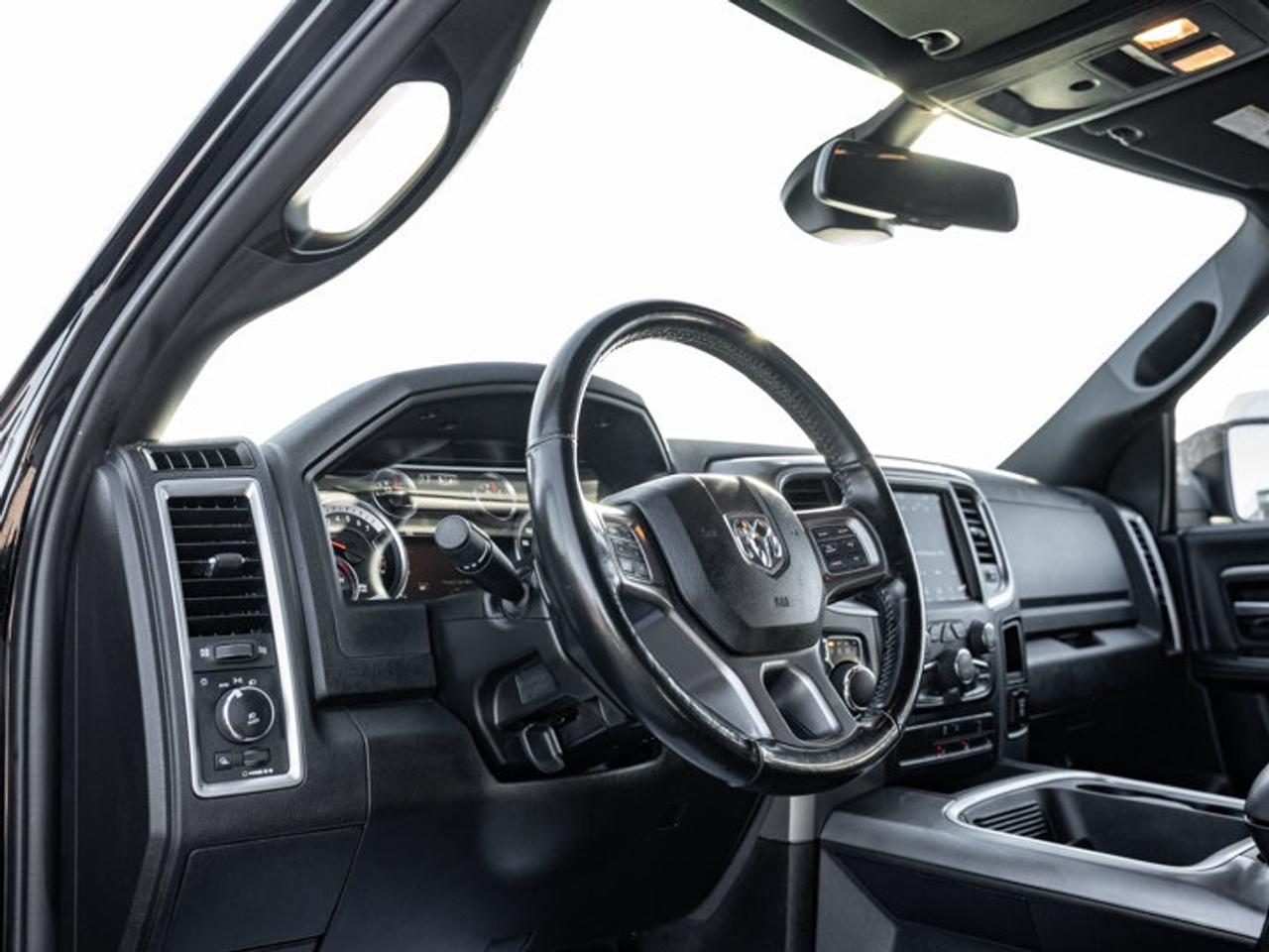 2021 RAM 1500 Classic WARLOCK Photo