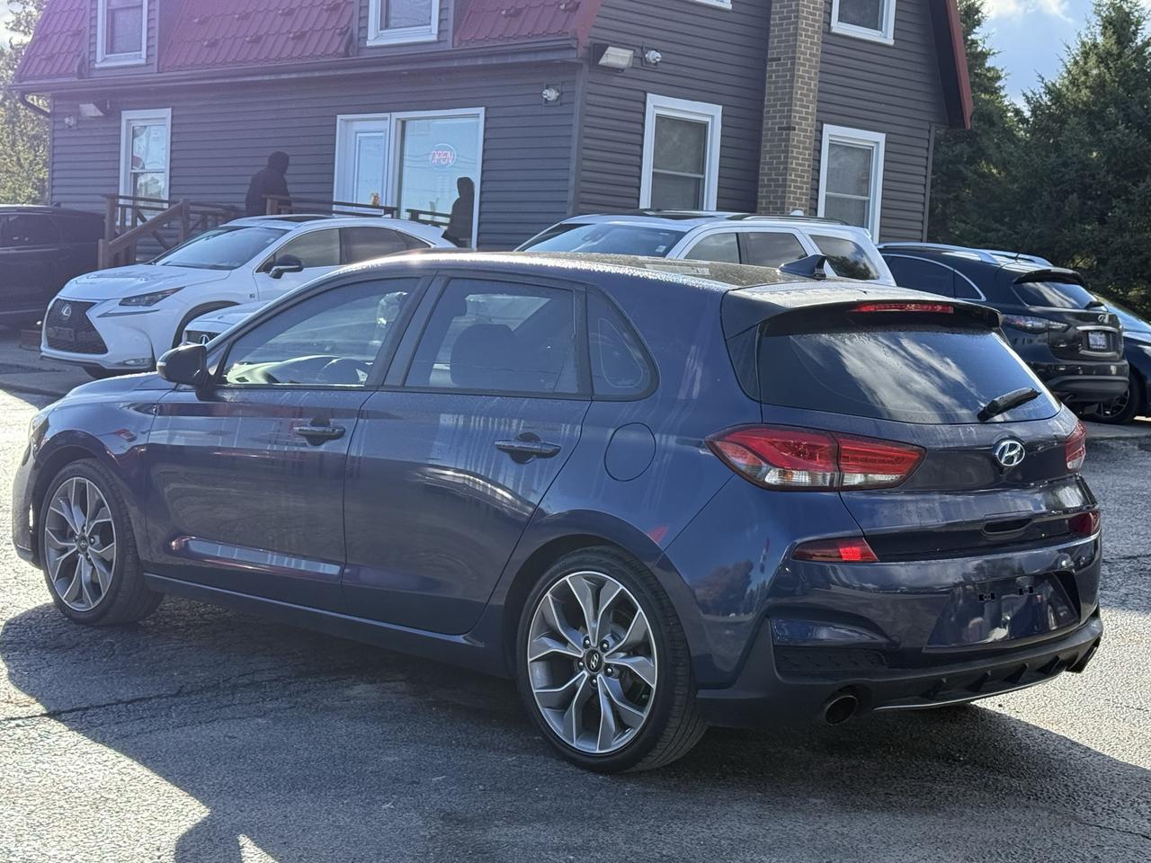 2019 Hyundai Elantra GT N Line Ultimate Photo4
