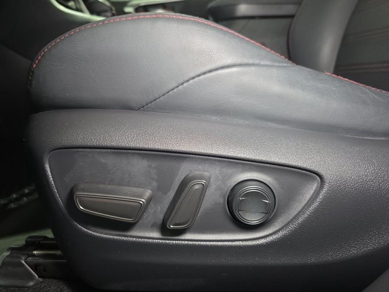 2024 Toyota RAV4 Prime XSE Photo