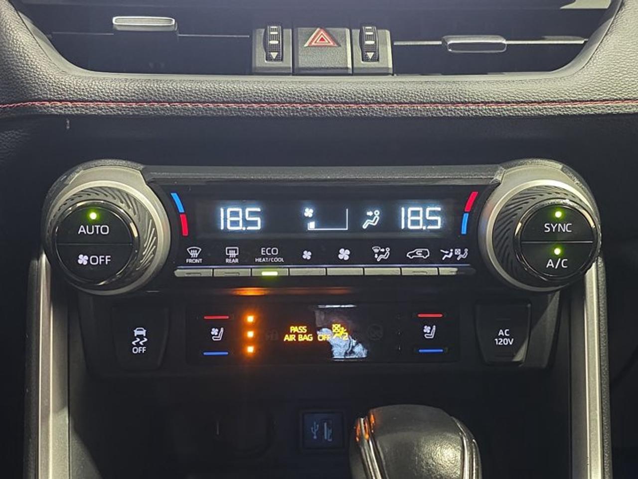 2024 Toyota RAV4 Prime XSE Photo